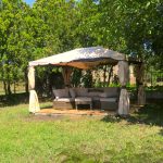 Postavte si záhradný altánok za pár minút