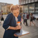 Ako sa vyhnúť práci v kancelárii alebo vo fabrike. Čím sa dá živiť, keď nechcete chodiť denne do práce.